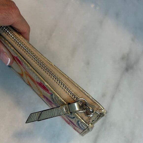 Coach Wallet Poppy Dream Multi-Color Scribble Logo Clutch Wallet - Picture 8 of 16